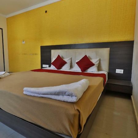 Vijaya Lakshmi Residency Bangalore Bagian luar foto
