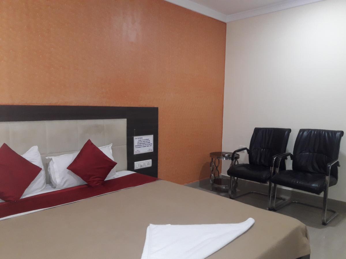 Vijaya Lakshmi Residency Bangalore Bagian luar foto